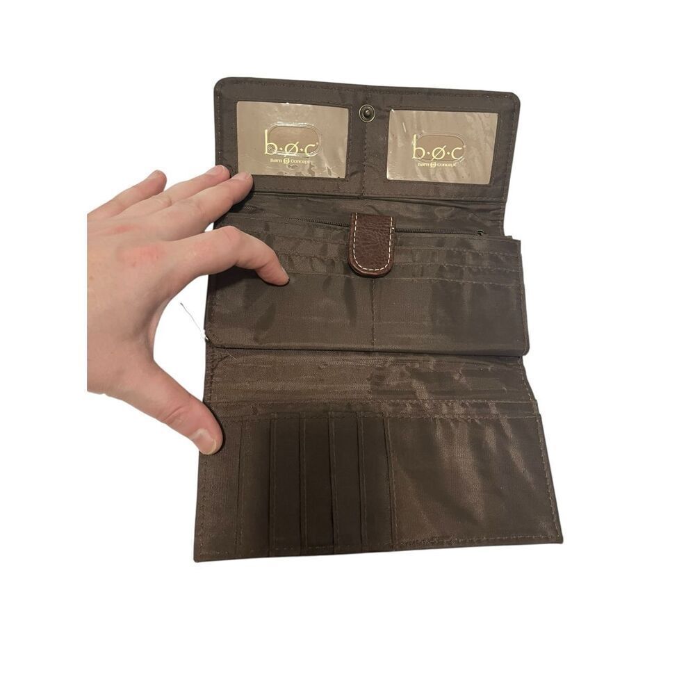 Born Concept Brown Wallet Good Condition - Picture 4 of 10